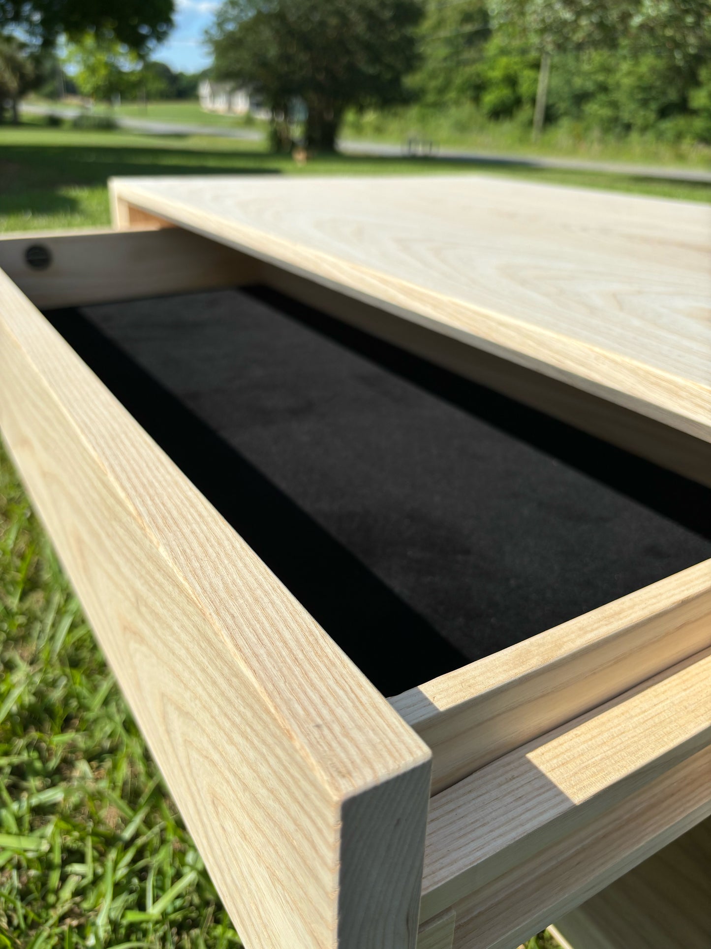Richmond Coffee/Sofa Table