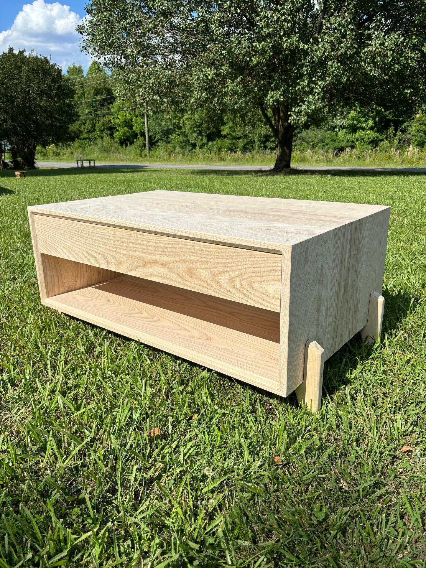 Richmond Coffee/Sofa Table